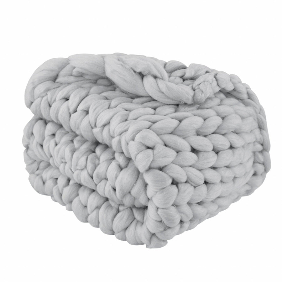 Homeroots Home Decor Willow Light Grey Chunky Knit Throw Blanket